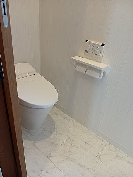 トイレを拡大表示