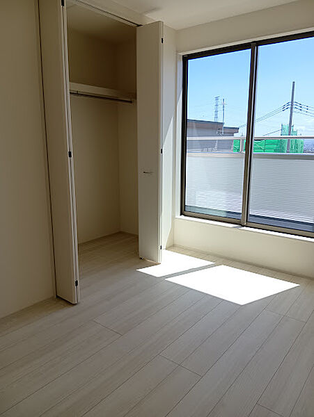 洋室を拡大表示