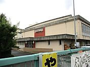 小学校「江南市立布袋小学校まで2236m」