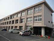 中学校「江南市立布袋中学校まで1891m」