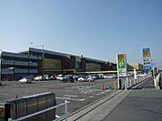 スーパー「ヴィアモールまで700m」