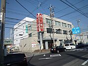 銀行「十六銀行江南支店まで720m」