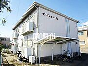 朝陽が入りこむ東向きの建物です！