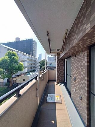 南西側バルコニ...