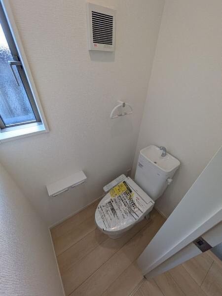 トイレを拡大表示