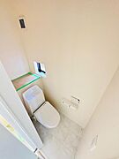 各階にあるトイレはもちろんウォシュレット機能付き。