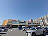 周辺：フォルテ船橋まで徒歩21分 敷地内に11店舗が展開の複合施設。9時から0時までの営業店舗もあり近隣にあると嬉しい買い物環境。