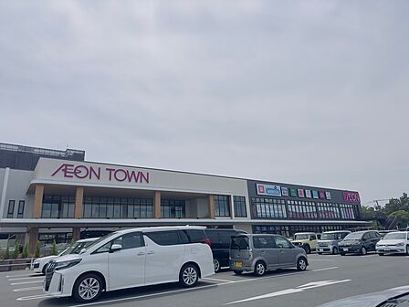 イオンタウン幕張西まで徒歩13分