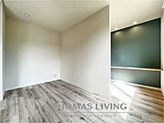 写真はD棟のリノベ部屋です。色合いは現況優先です。