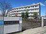 周辺：出川小学校 80m