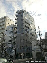 アダチ