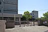 周辺：高槻市立如是小学校（500m）