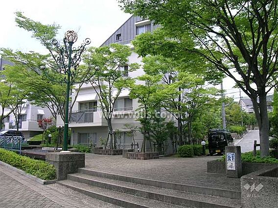 敷地内の公園