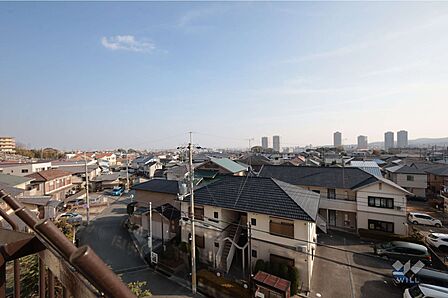 バルコニーからの眺め（南方向）［2025年8月18日撮影］