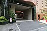 駐車場：駐車場の出入り口