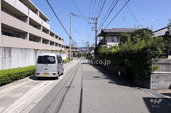 敷地南東側の前...