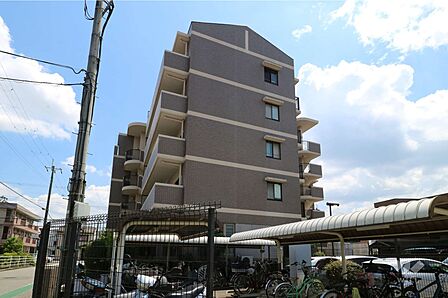 ツインコート宝塚壱番館の外観(北側から)
