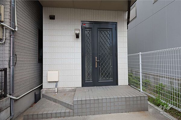 玄関を拡大表示