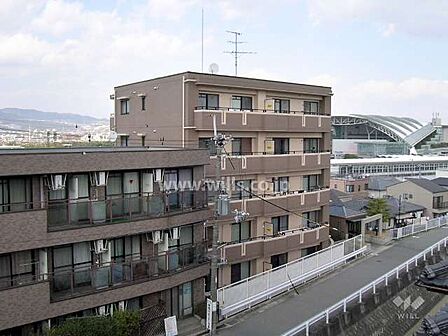 仁川北プレゾンの外観(南西側から)