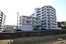 外観：ロイヤルコート逆瀬川の外観（北西側から）