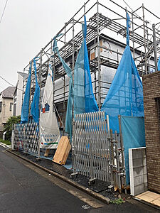 外観：建築中