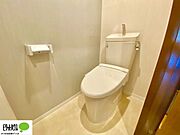 1・2階ウォシュレットトイレ完備。