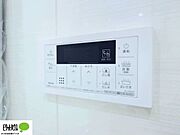 使いやすいシンプルな浴室パネル