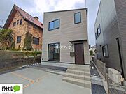 おしゃれな外観が自慢のお家。