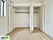 たっぷり収納でお部屋がきれいに片付きます。