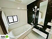 施工例写真：1日の疲れを癒す浴室休日の日はお子様とのコミュニケーションの場として
