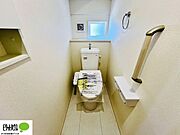 施工例写真　1・2階ウォシュレットトイレ完備。