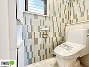1・2階ウォシュレットトイレ完備。
