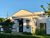 横山医院 徒歩11分。 810m