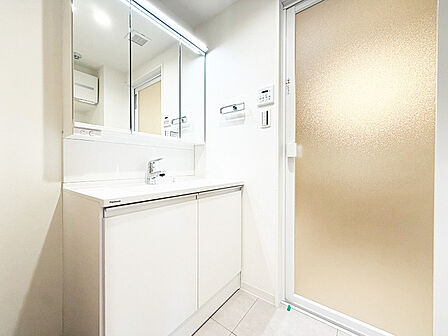 ◆約15.8帖の開放感あるLDKが魅力です♪◆二面バルコニーの角部屋につき陽当り・風通し良好♪