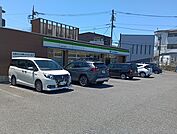 ファミリーマート日野甲州街道店（約450ｍ）