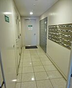 宅配ボックスが設置され、２４時間お荷物の受取が可能です。