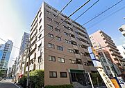 下町の風情溢れる『日本橋人形町』アドレスの2000年築のマンションです。