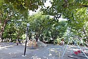 新宿区立　白銀公園　徒歩7分です。