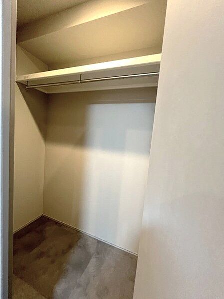 お部屋がすっきり片付くウォークインクローゼット