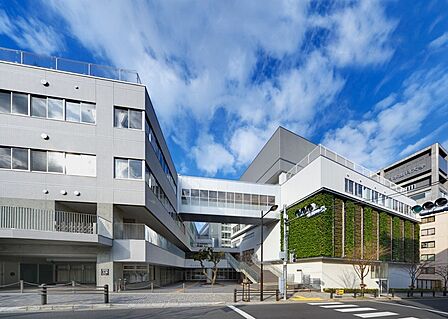 千代田区立 富士見小学校　（徒歩7分）