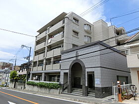 パークハイツアイリス1号館 103 ｜ 大阪府吹田市江坂町５丁目（賃貸マンション3LDK・1階・66.82㎡） その1