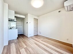 フォルテ　ウェスト 501 5階ワンルームのリビング/ダイニング