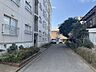 エントランス：外観入口
