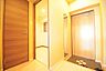 その他：角部屋で出窓があります