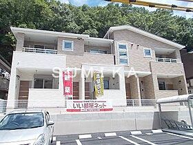 レヨン・ド・ルミエール  ｜ 岡山県岡山市北区津島東3丁目（賃貸アパート1LDK・2階・42.47㎡） その1