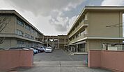 小学校「岡山市立伊島小学校まで960ｍ」