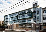 小学校「岡山市立鹿田小学校まで431ｍ」