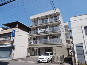 岡山県岡山市北区富田町2丁目（賃貸アパート1K・4階・25.91㎡） その1