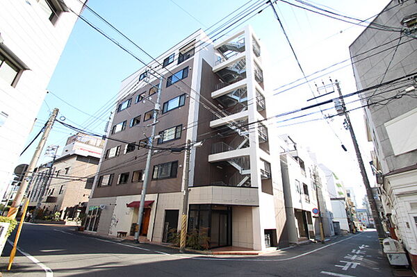 Court　Condohr ｜岡山県岡山市北区平和町(賃貸マンション1LDK・4階・40.00㎡)の写真 その1