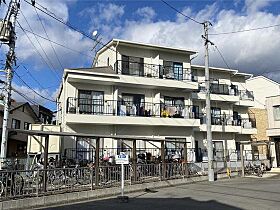 コスモクイーン津倉  ｜ 岡山県岡山市北区津倉町2丁目（賃貸アパート1K・3階・19.84㎡） その1